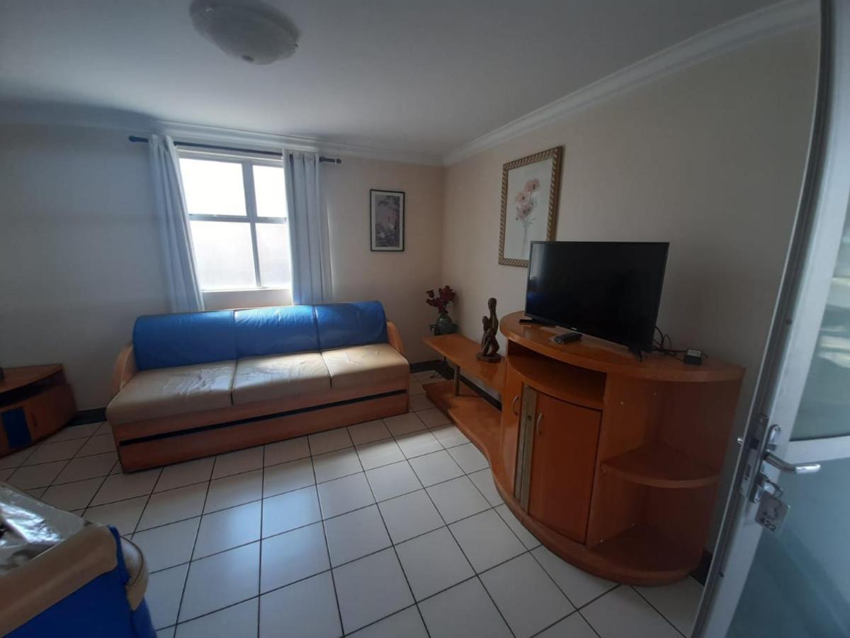 Sobrado, 3 Quartos, Ate 11 Pessoas, International Di Roma
